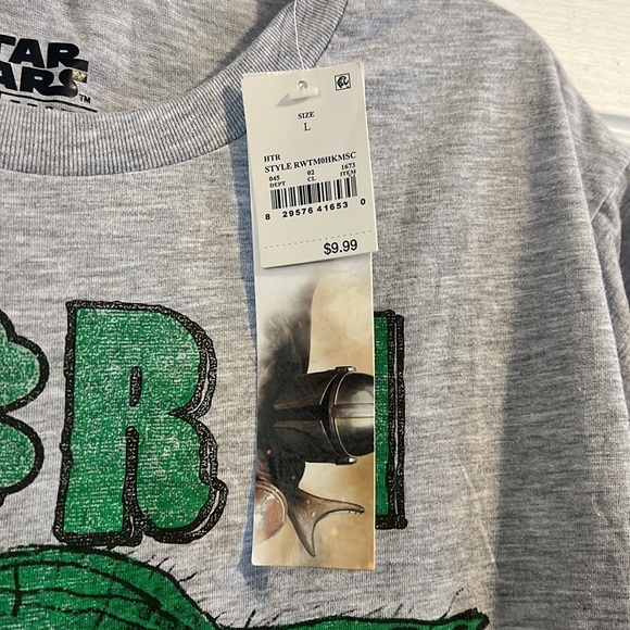 🍀💚 Star Wars The Mandalorian Grogu St. Patrick’s Day Shirt - Picture 4 of 5